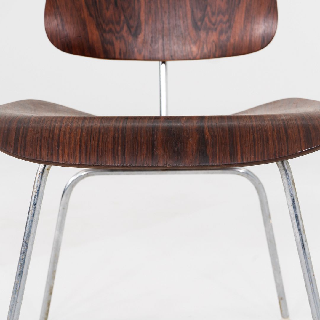 DCM Chair