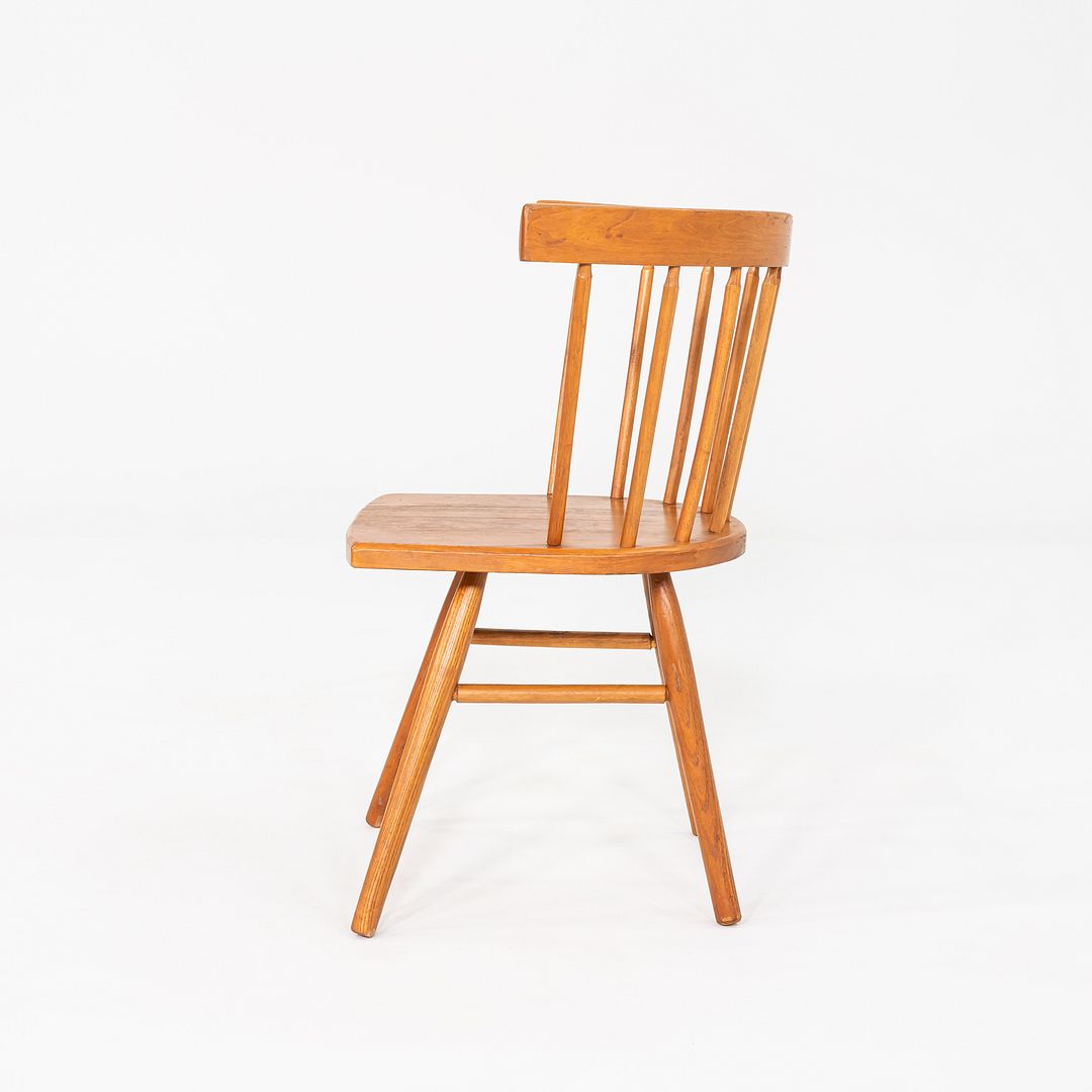 N19 Straight Chair