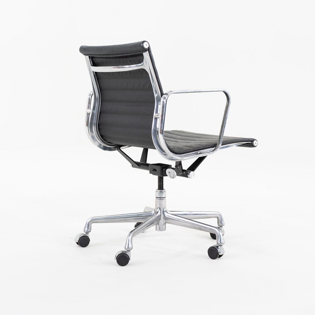 Aluminum Group Management Desk Chair