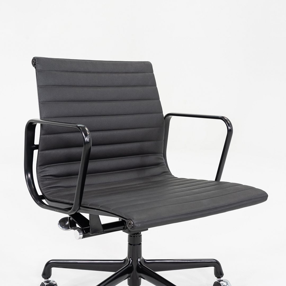 Aluminum Group Management Desk Chair, Model EA335