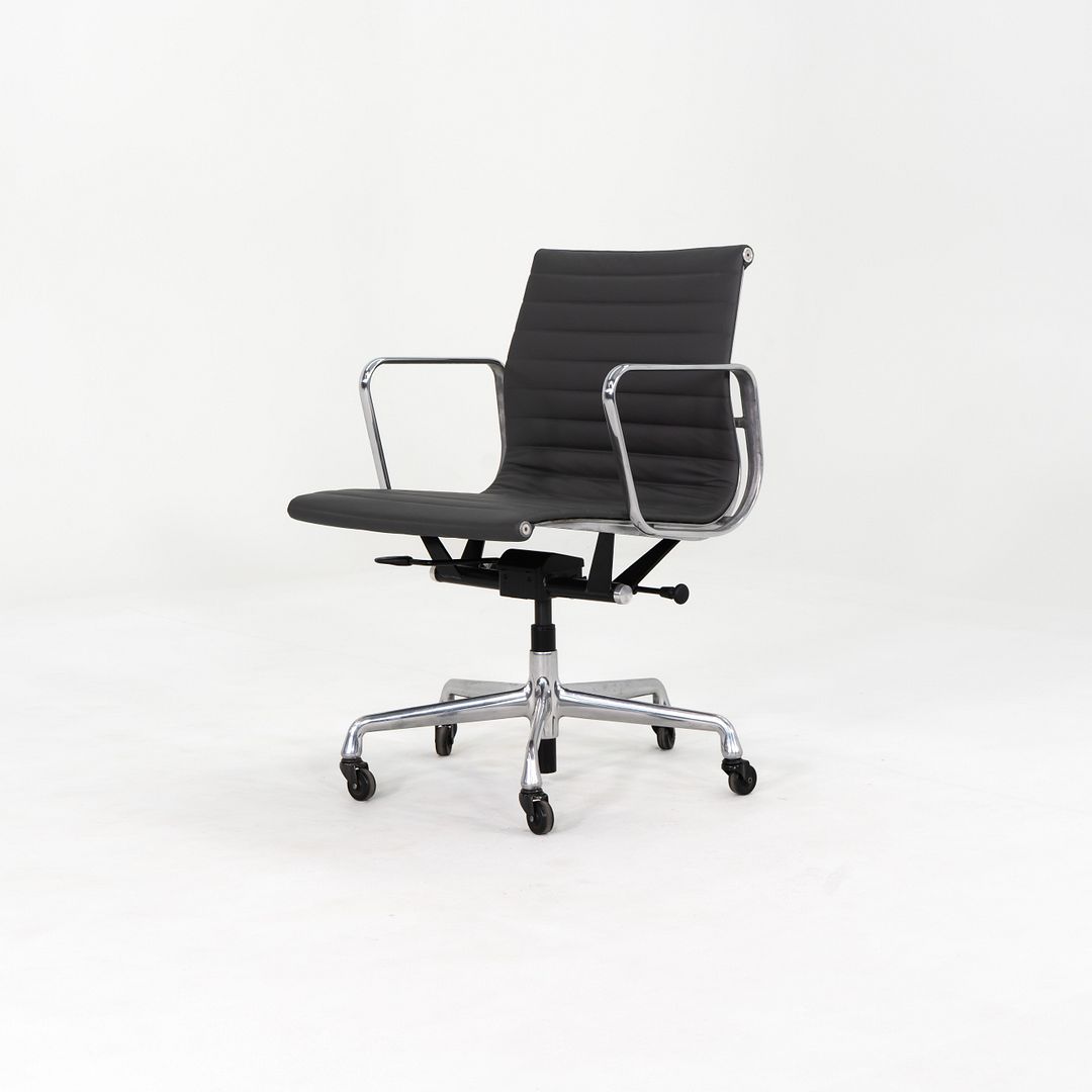 Aluminum Group Management Desk Chair, Model EA335