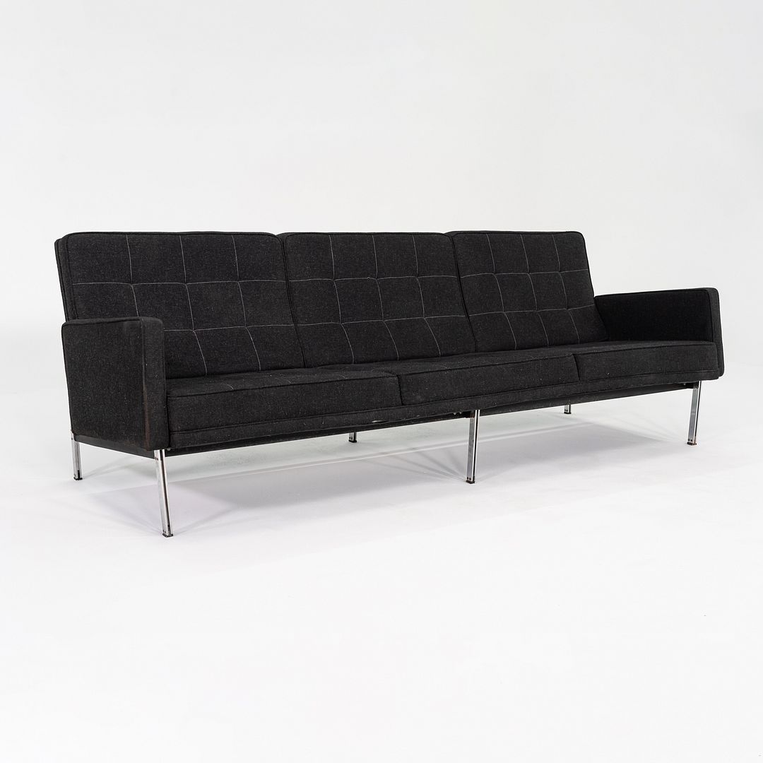 Parallel Bar System Sofa
