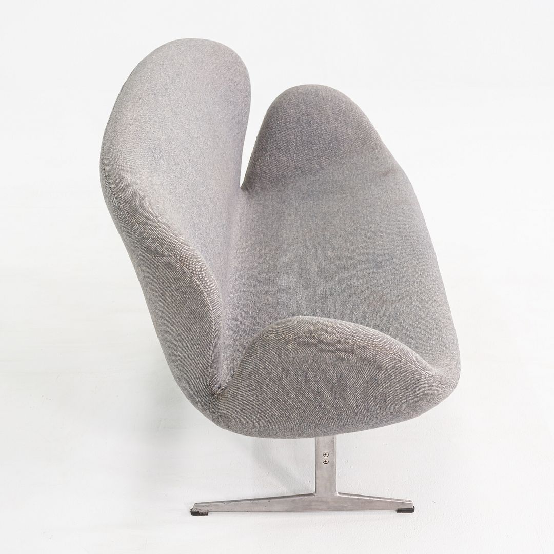 Swan Sofa