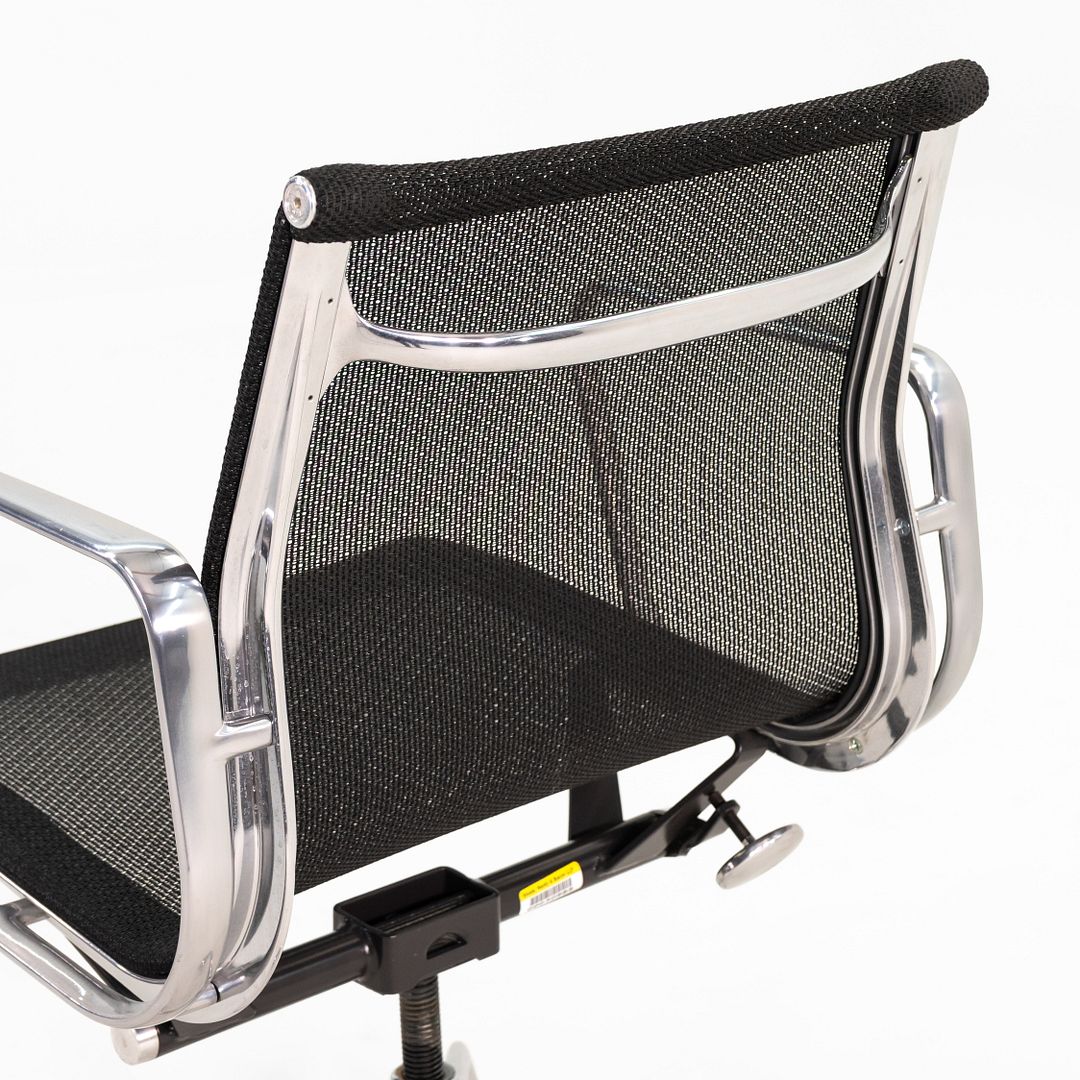 Aluminum Group Management Chair, Model EA335