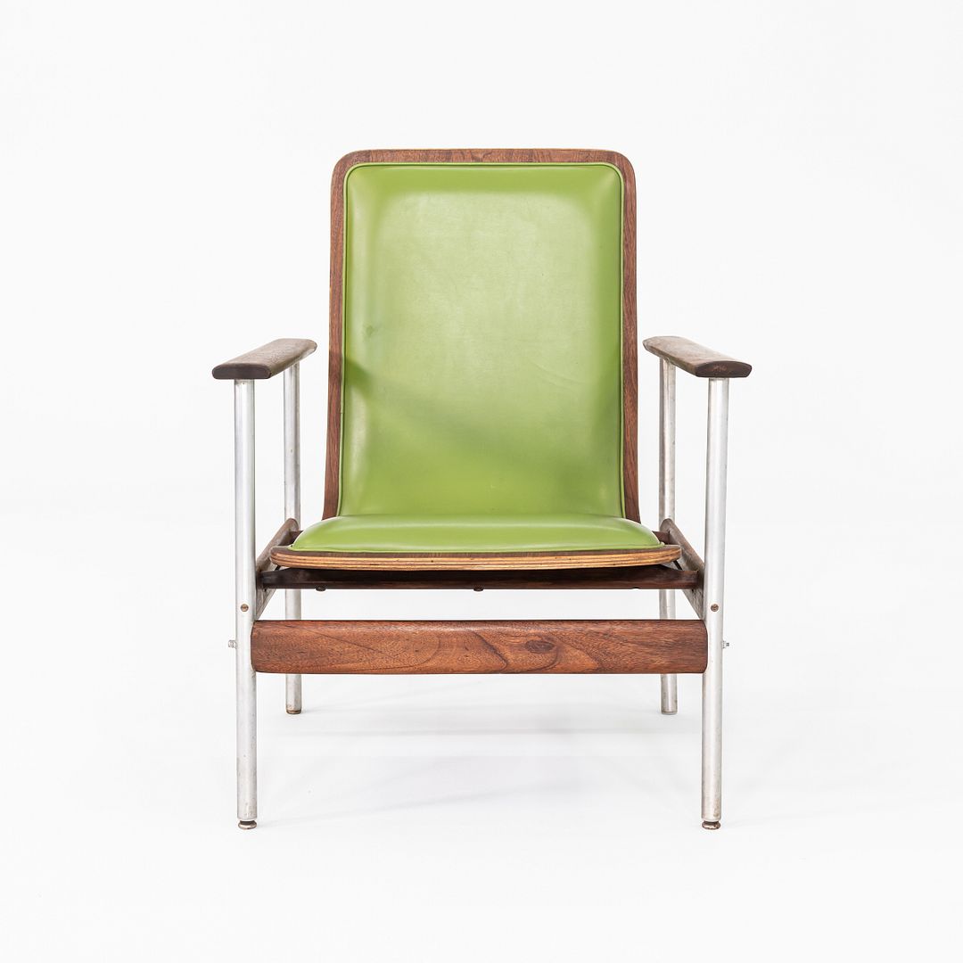 1001 AF Armchair