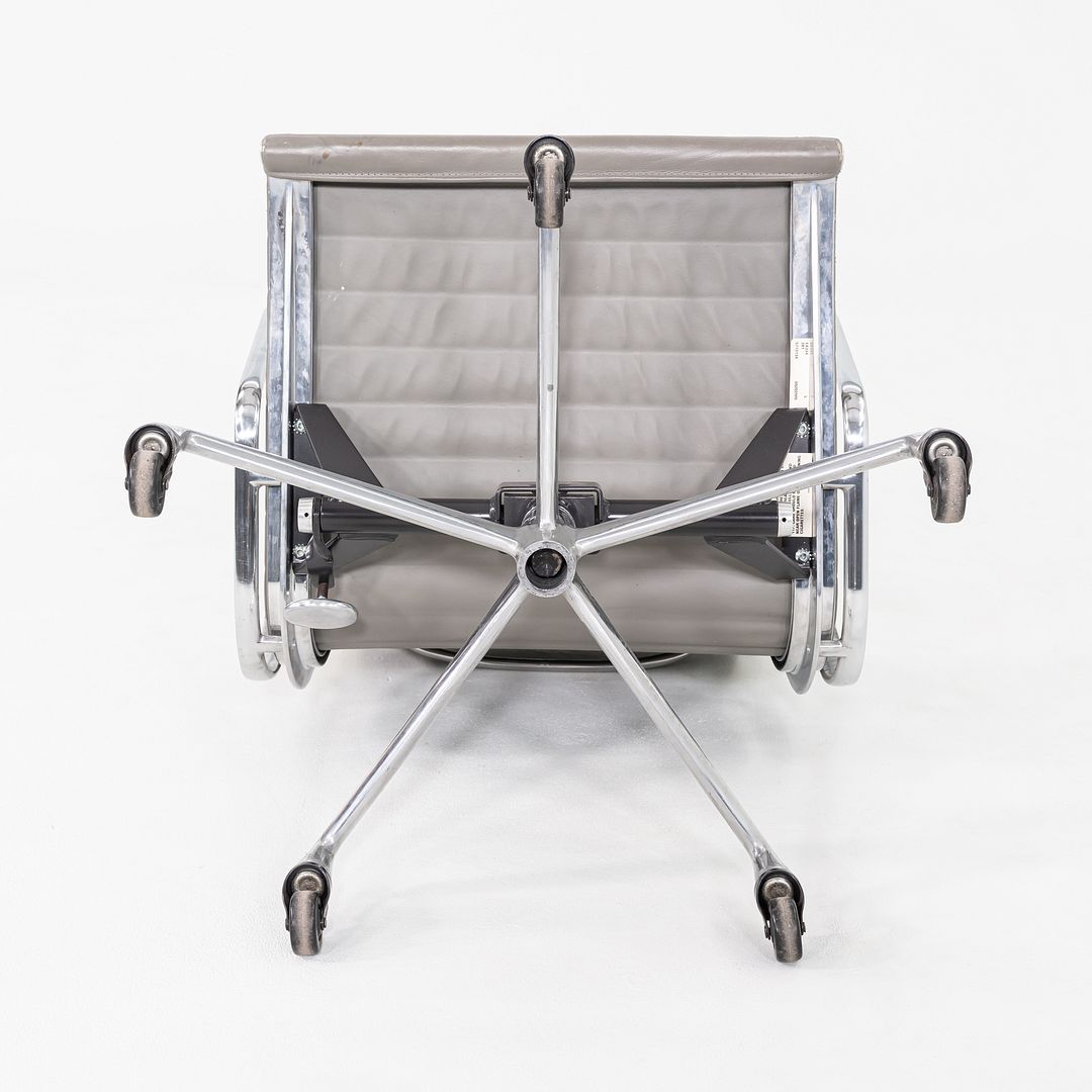 Aluminum Group Management Desk Chair, Model EA335