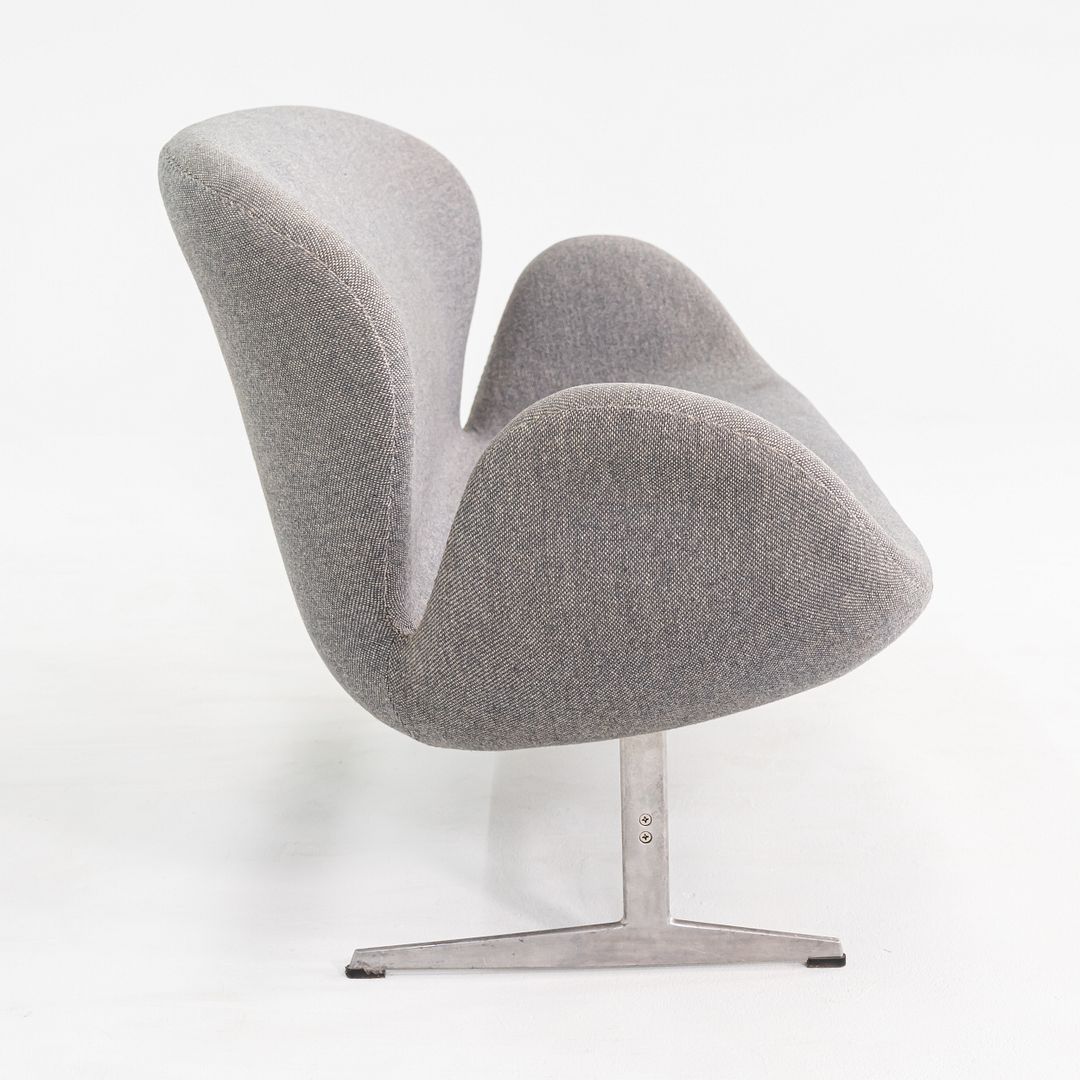Swan Sofa