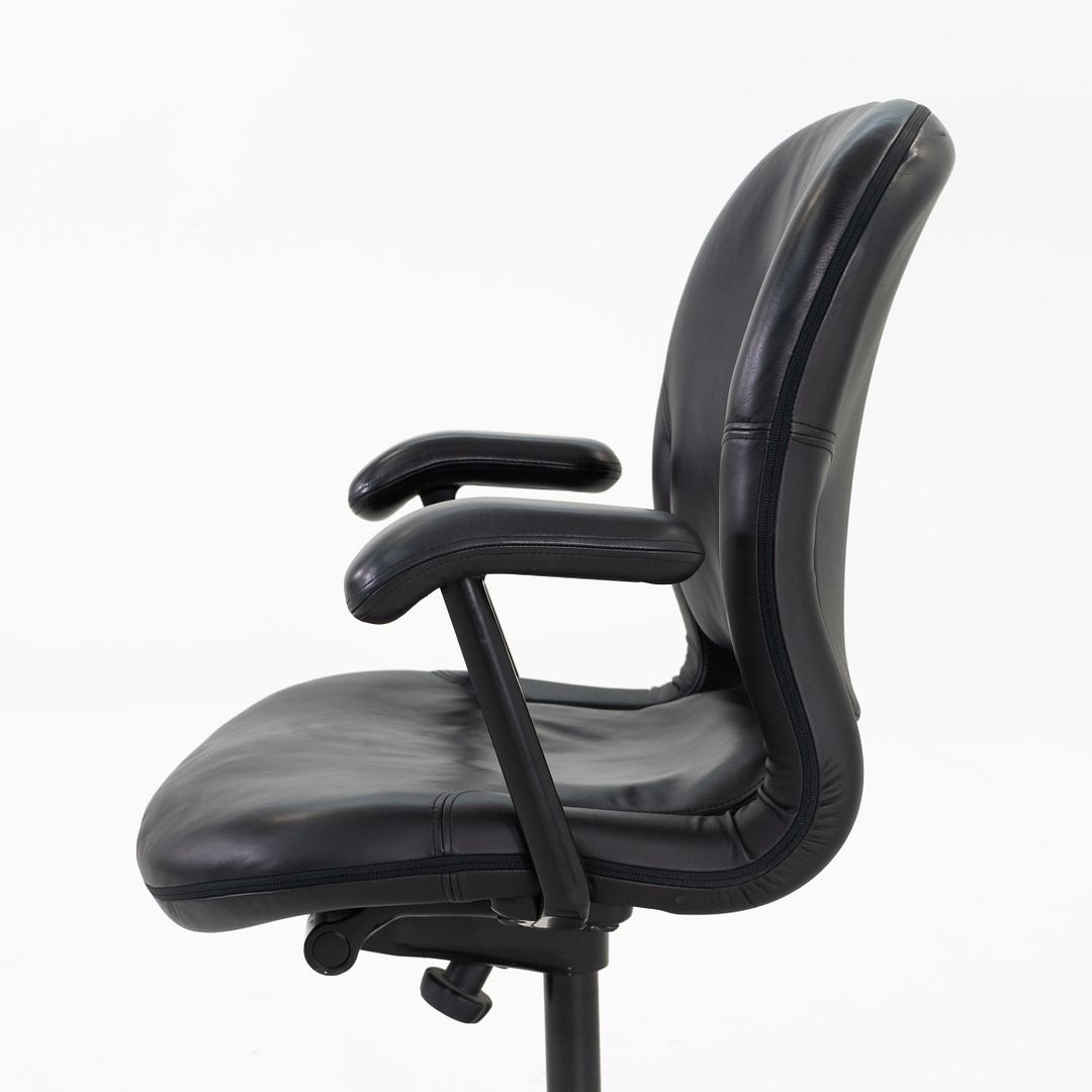 Equa Desk Chair