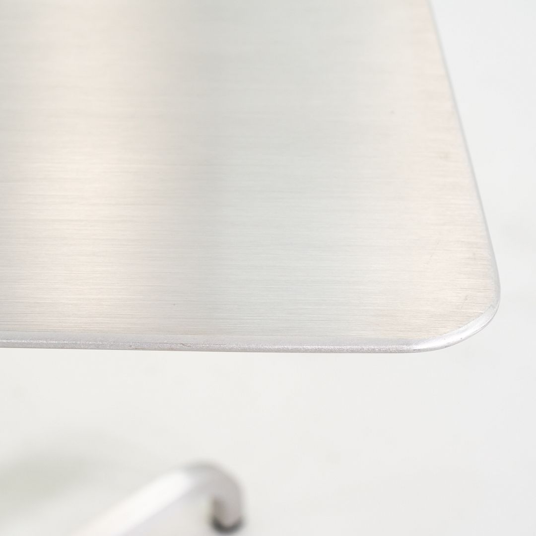 20-06 Cafe / Dining Table