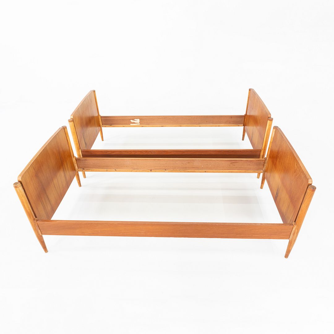 Twin Bed