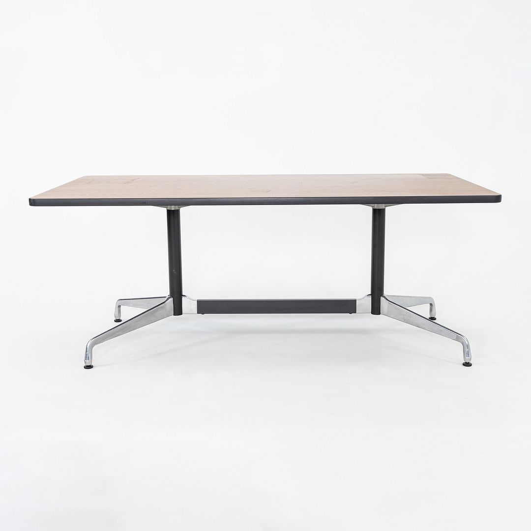 Segmented Conference Table, Model ET143