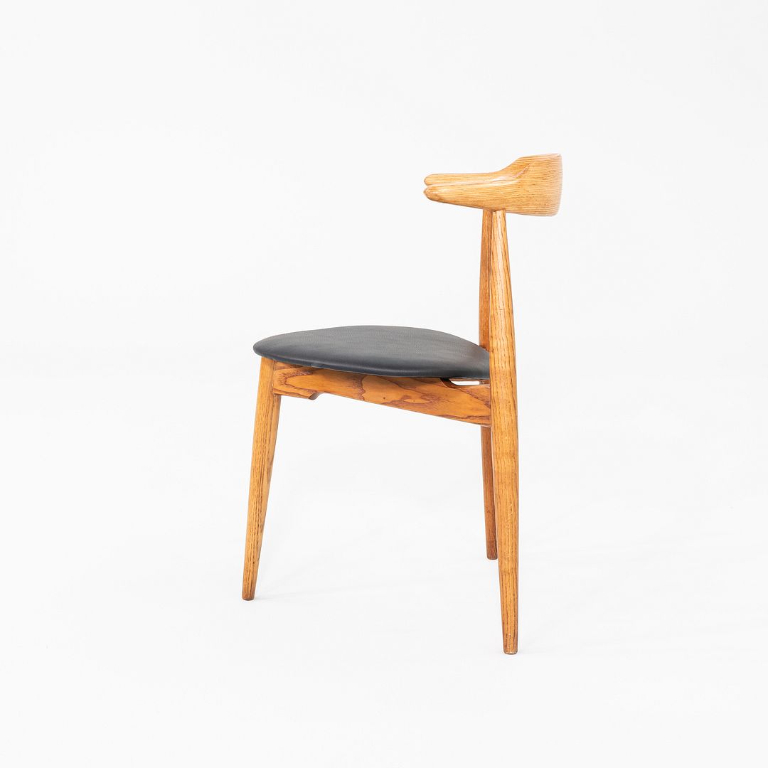 FH4103 Heart Chair