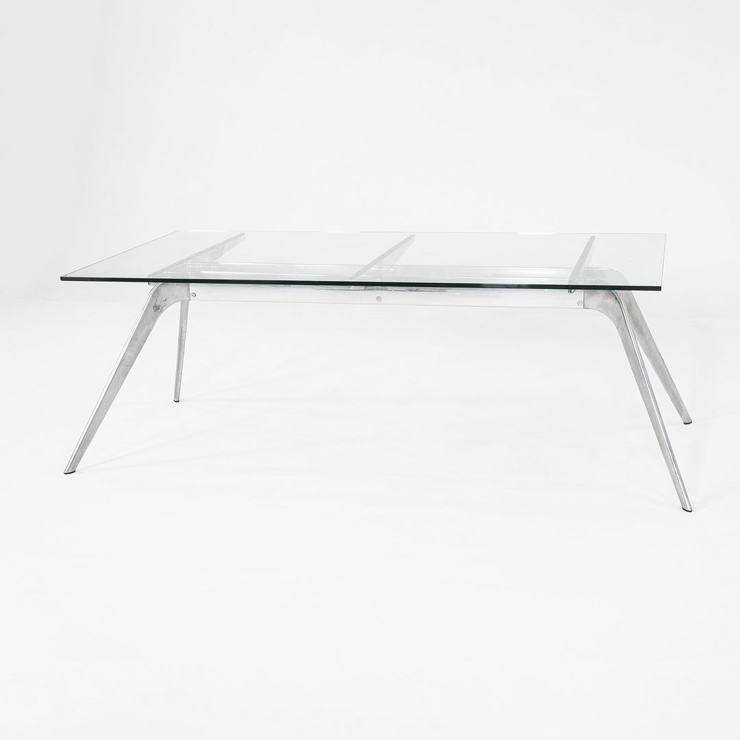 T No.1 Table