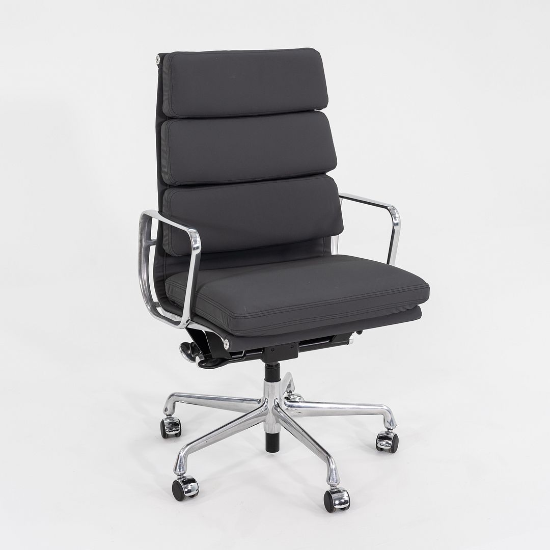 Soft Pad Executive Chair, Model EA437