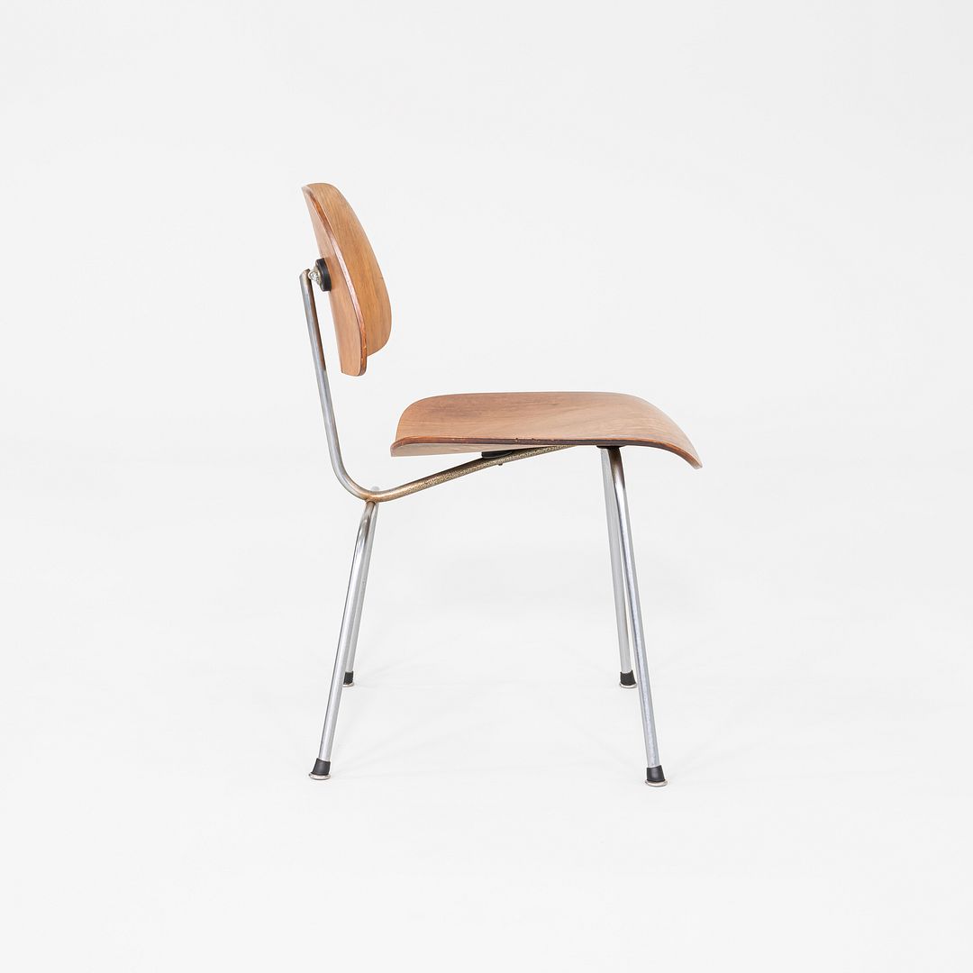 DCM Chair