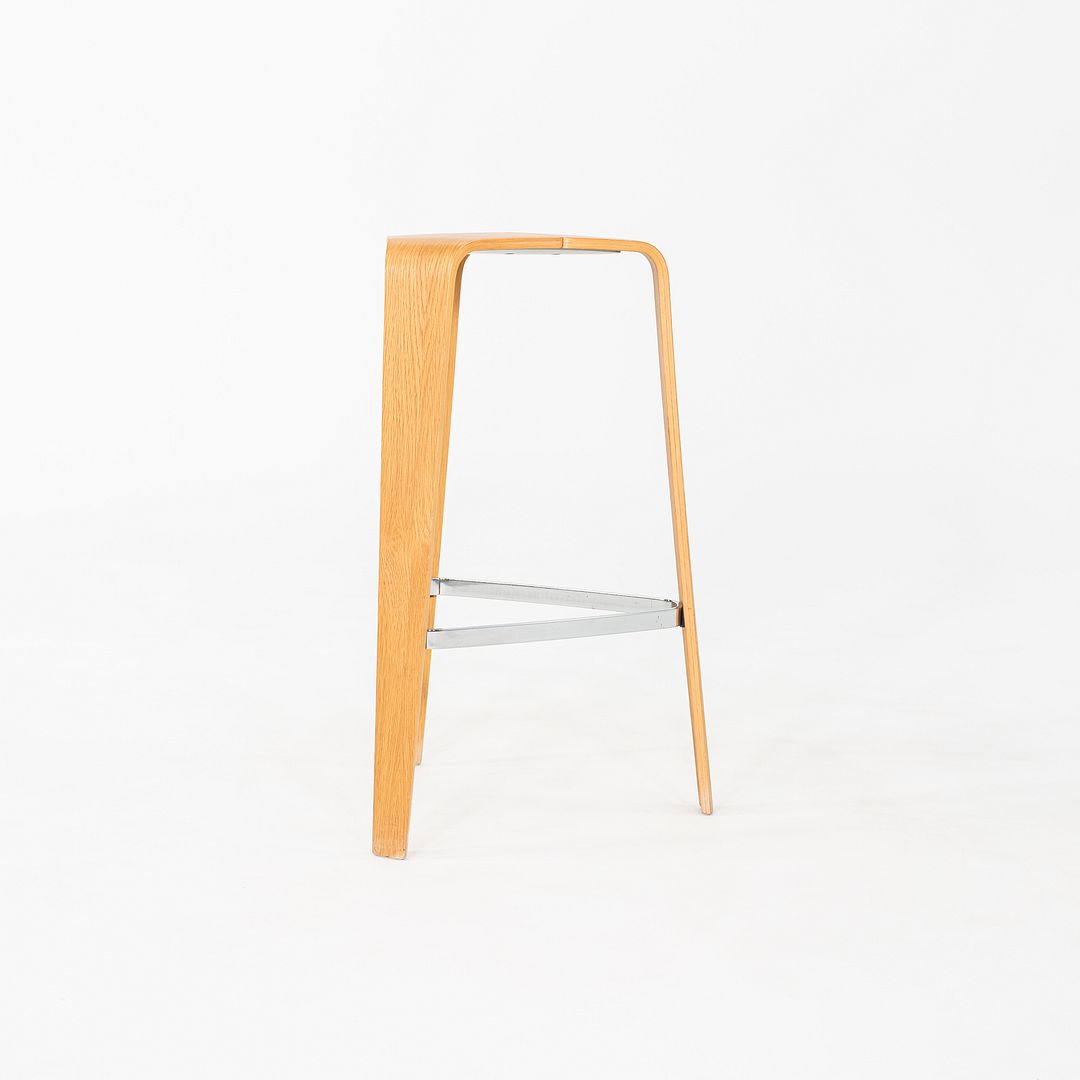 Tre Bar Stool