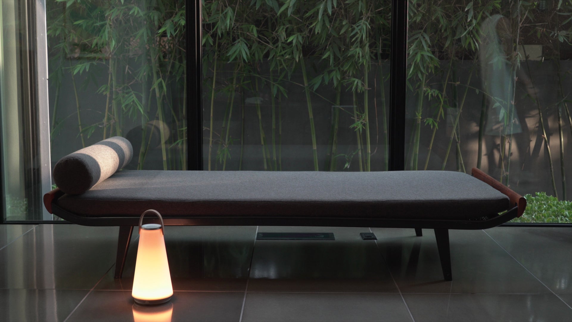 Uma Sound Lantern