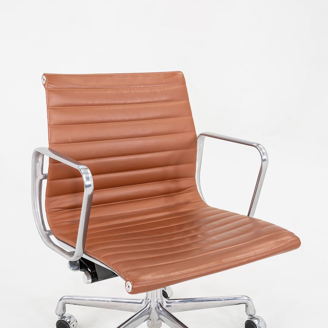 Aluminum Group Management Desk Chair, Model EA335