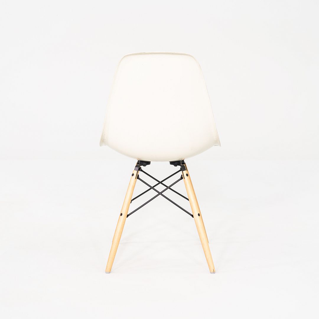DSW Chair
