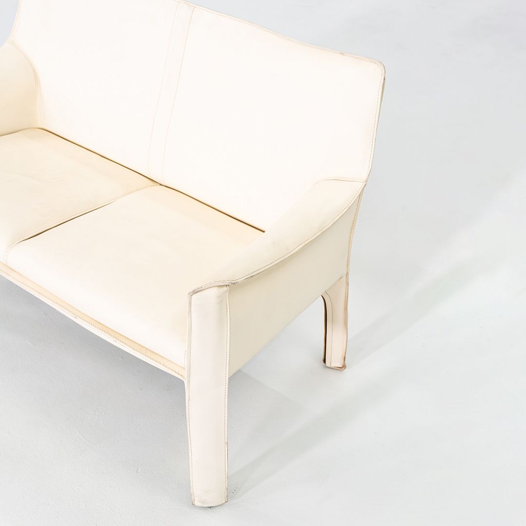Cab 414 Loveseat
