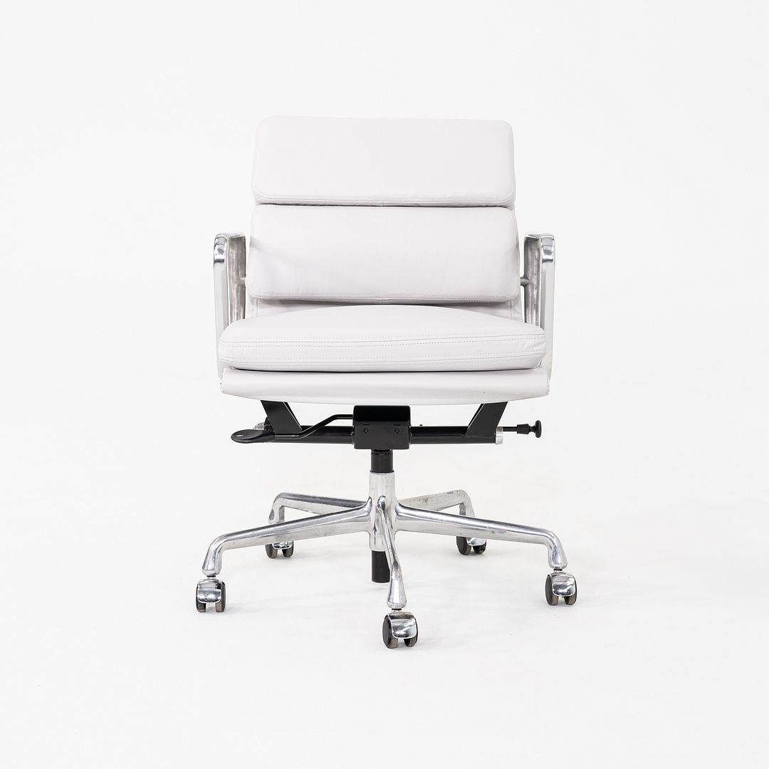 Soft Pad Management Desk Chair, EA435