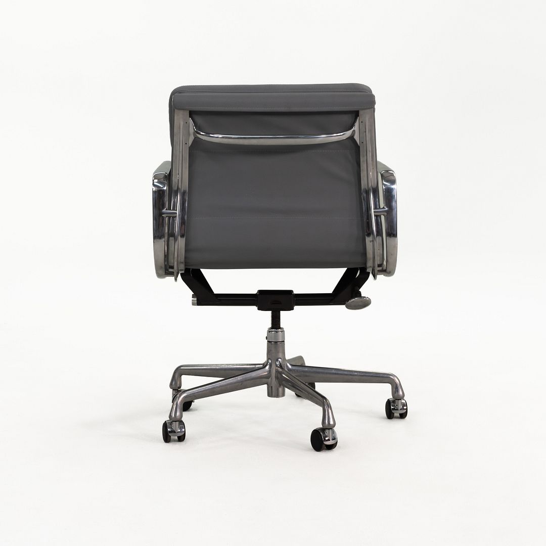 Soft Pad Management Desk Chair, Model EA435