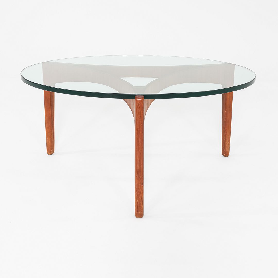 Model #104 Round Coffee Table