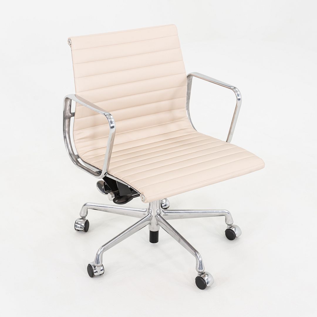 Aluminum Group Management Desk Chair, Model EA335