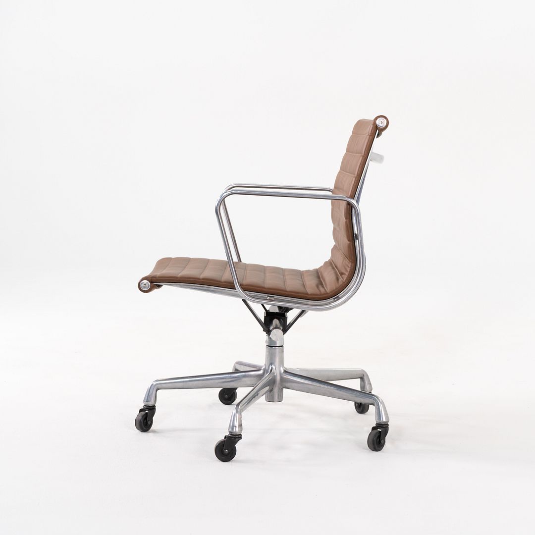 Aluminum Group Management Desk Chair, Model EA335