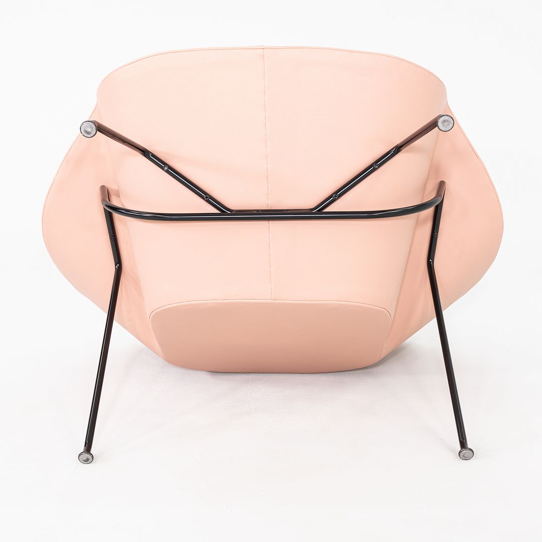 Womb Lounge Chair, Model 70L