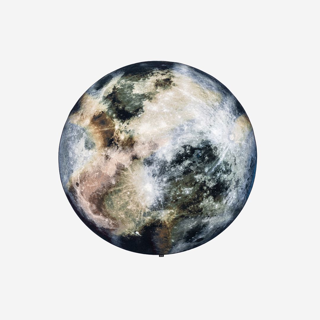 Mooon Rug