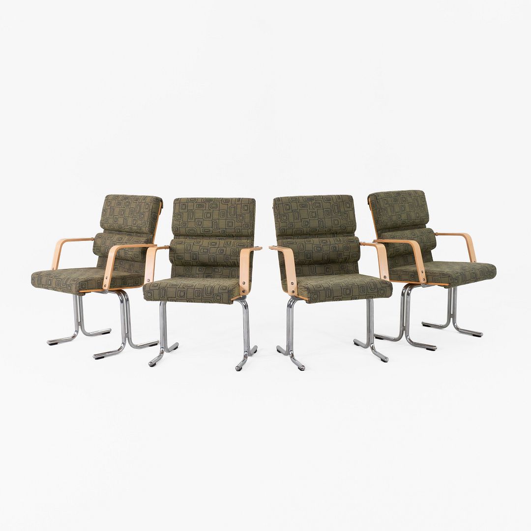 Plaano Arm Chair