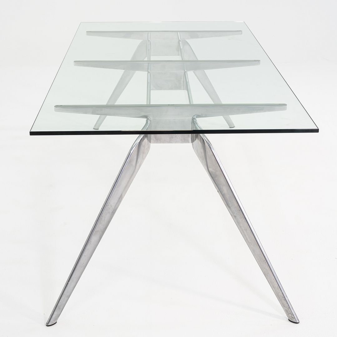 T No.1 Table