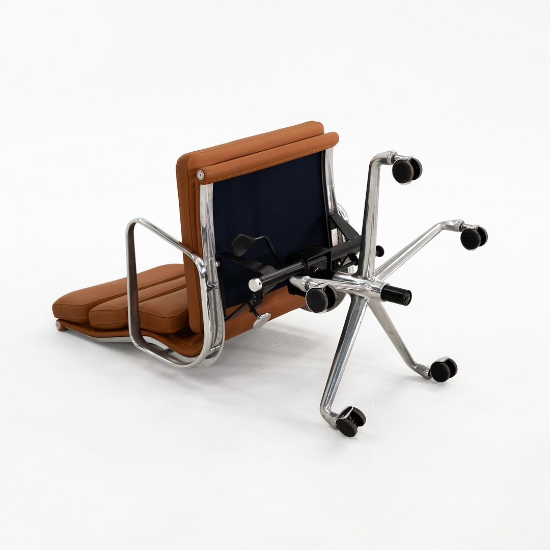 Aluminum Group Soft Pad Executive Desk Chair, Model EA437