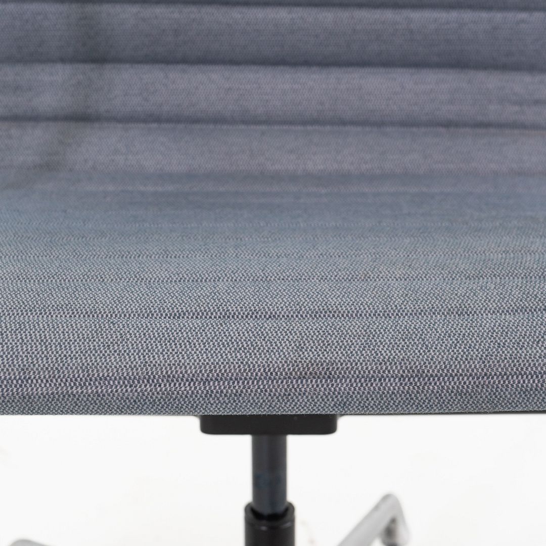 Aluminum Group Management Desk Chair