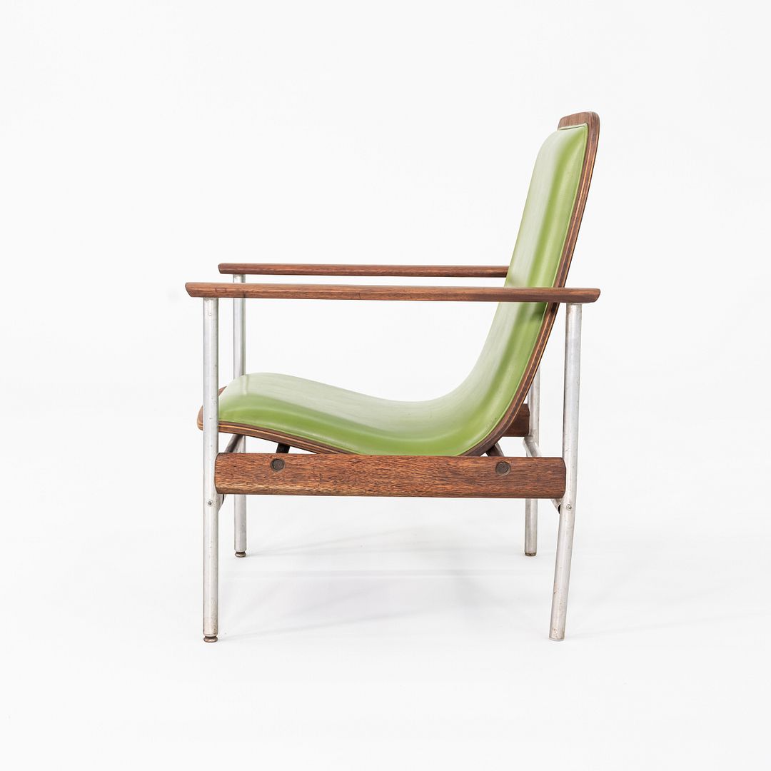 1001 AF Armchair