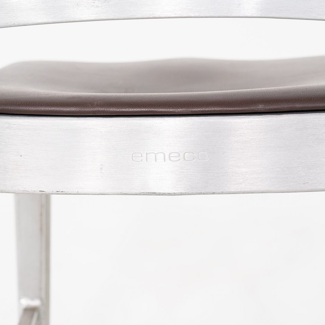 1006 Navy Chair