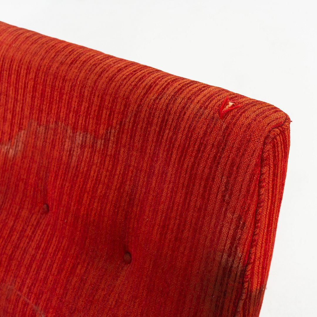Model U-150 Sofa