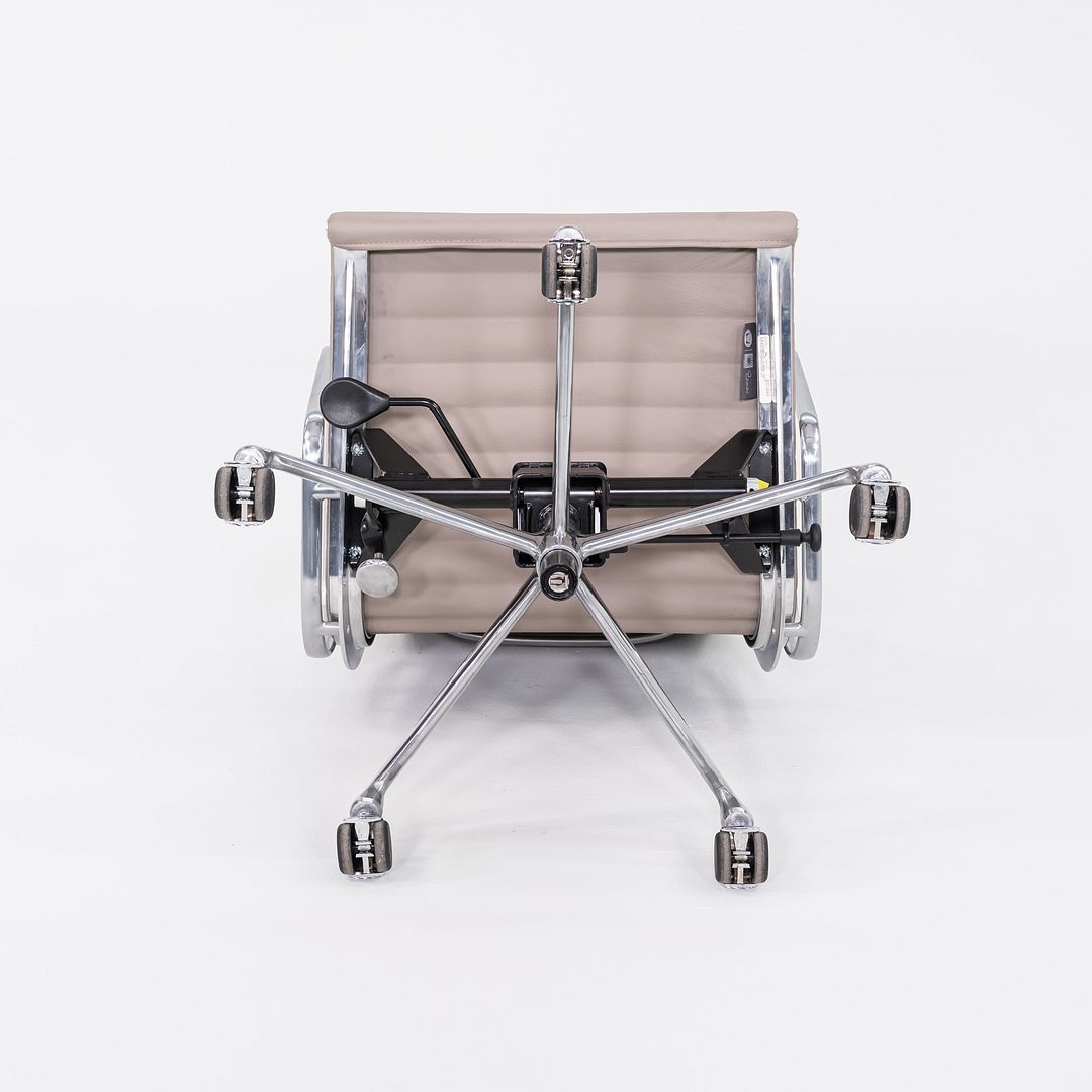 Aluminum Group Executive Desk Chair, Model EA337