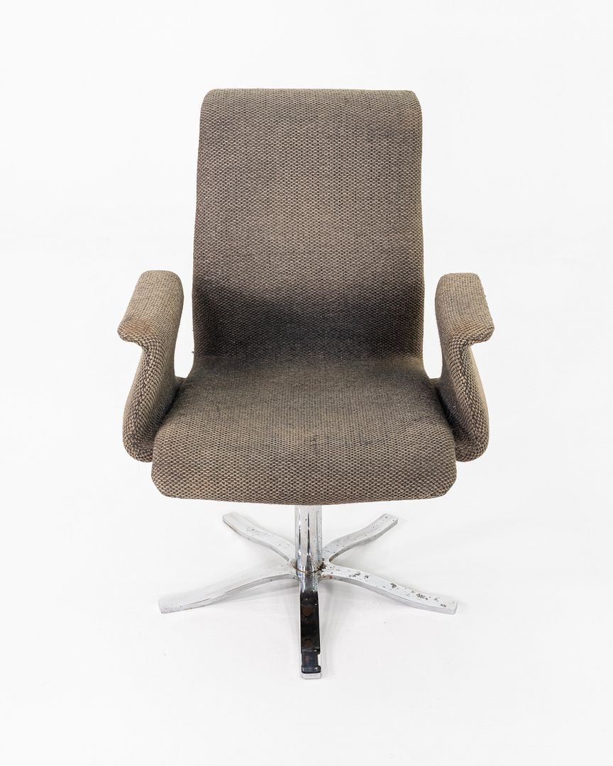 Cobra Armchair