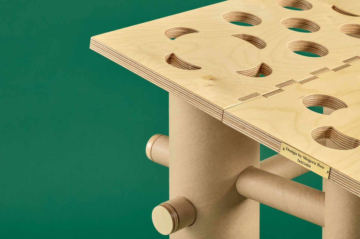 Shigeru Ban Bookstand