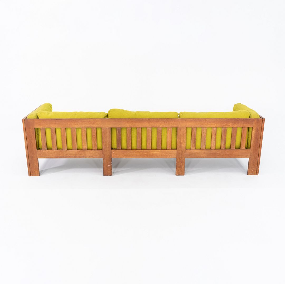 TP633 Sofa