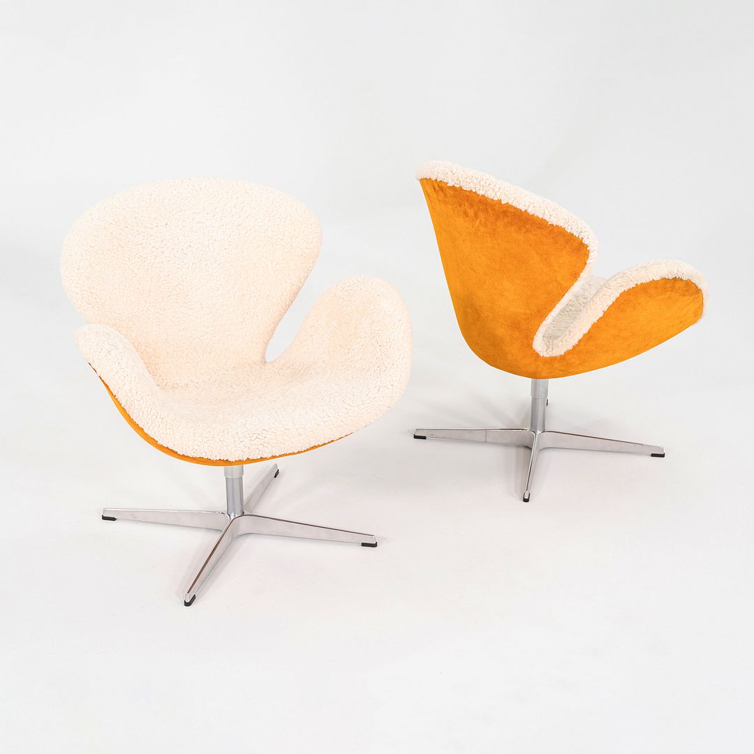 Swan Lounge Chair