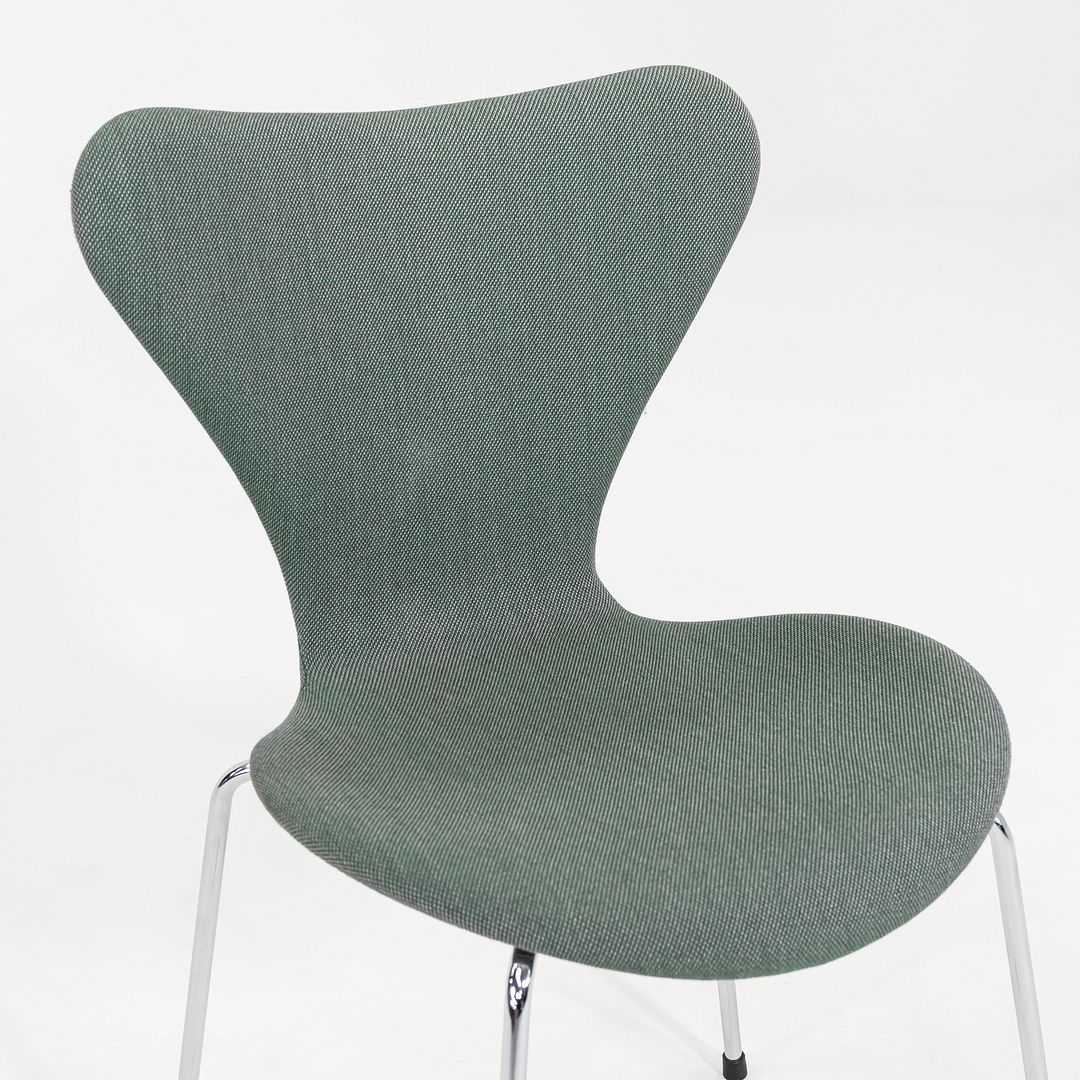 Series 7 Chair, Model 3107