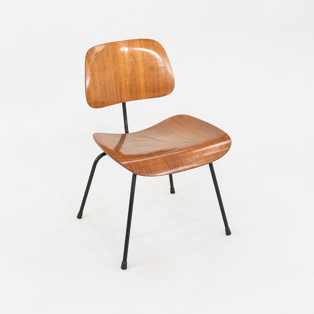 DCM Chair