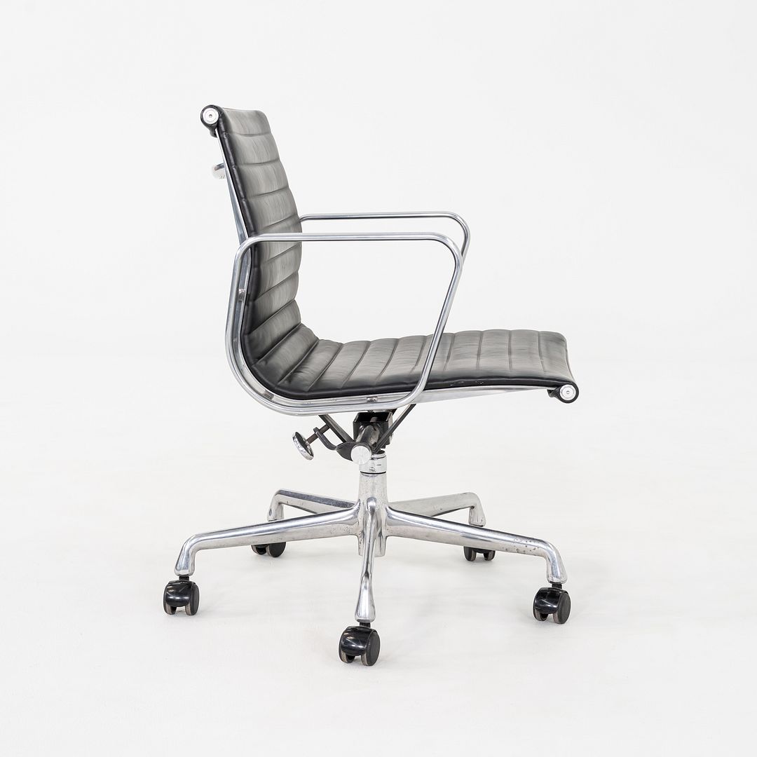 Aluminum Group Management Desk Chair, Model EA335