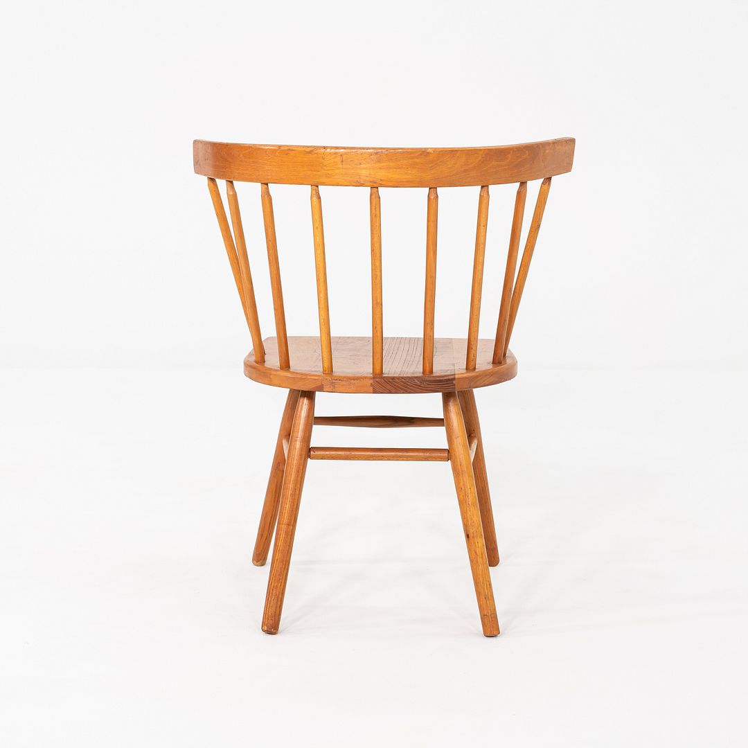 N19 Straight Chair