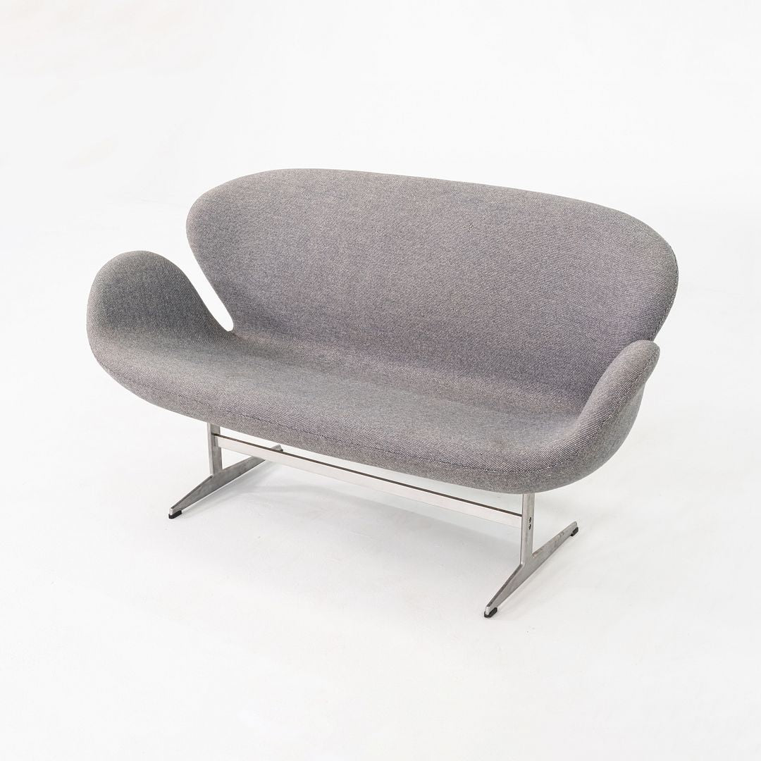 Swan Sofa