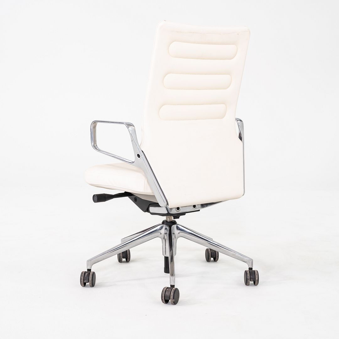 AC 5 Desk Chair