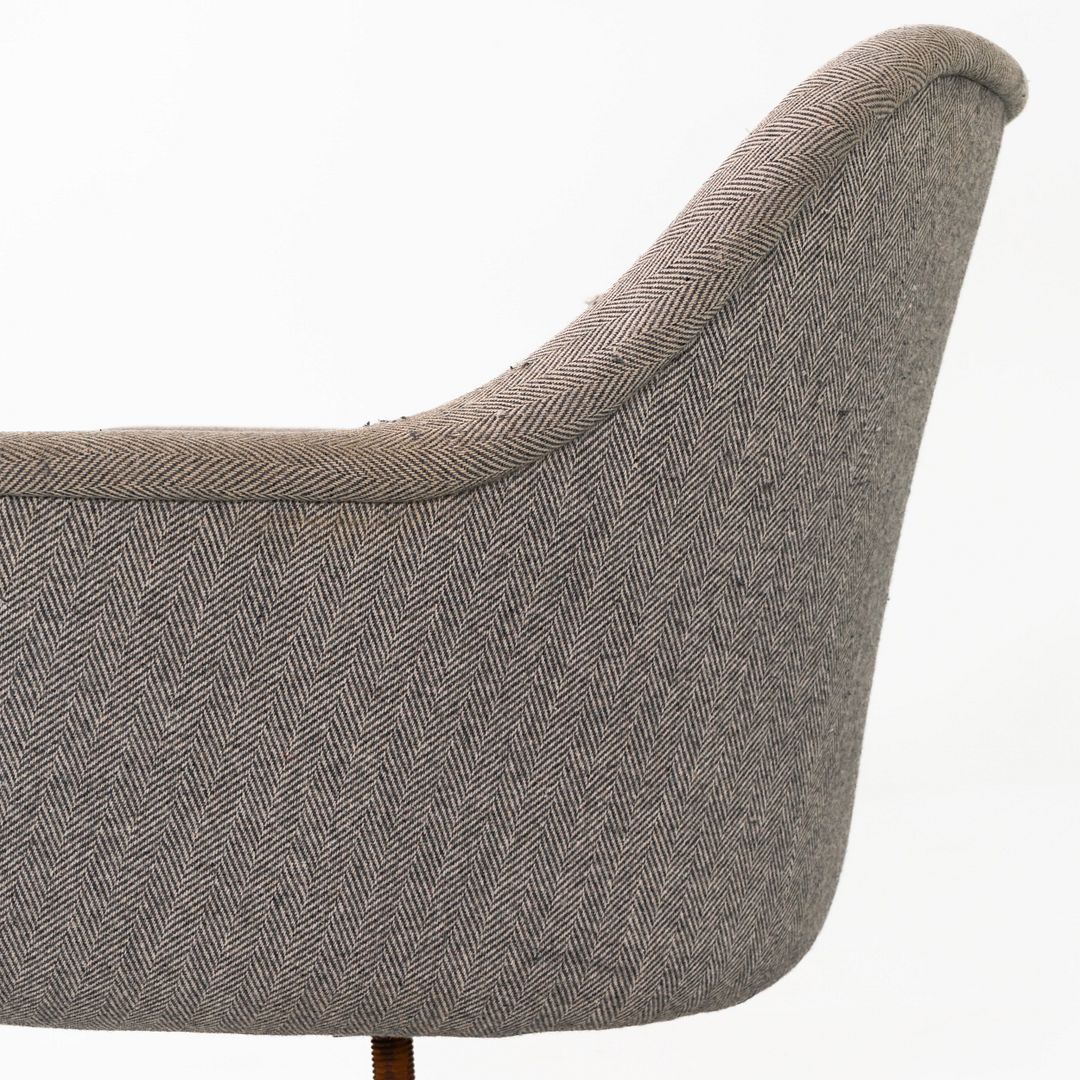 Bumper Desk Chair